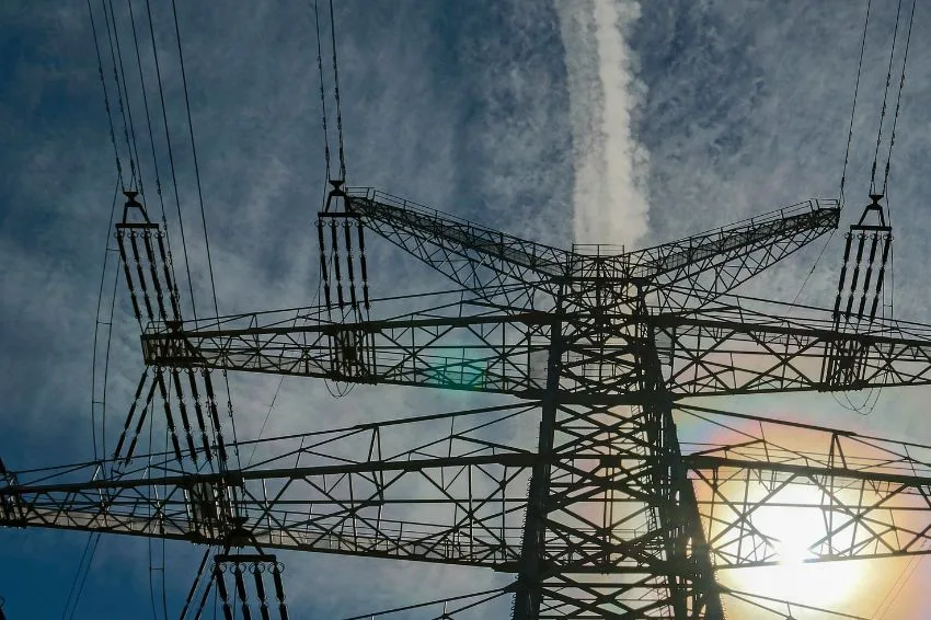 Canal Solar - Leilão prevê R$ 8 bilhões em investimentos com entrada de novas linhas de transmissão