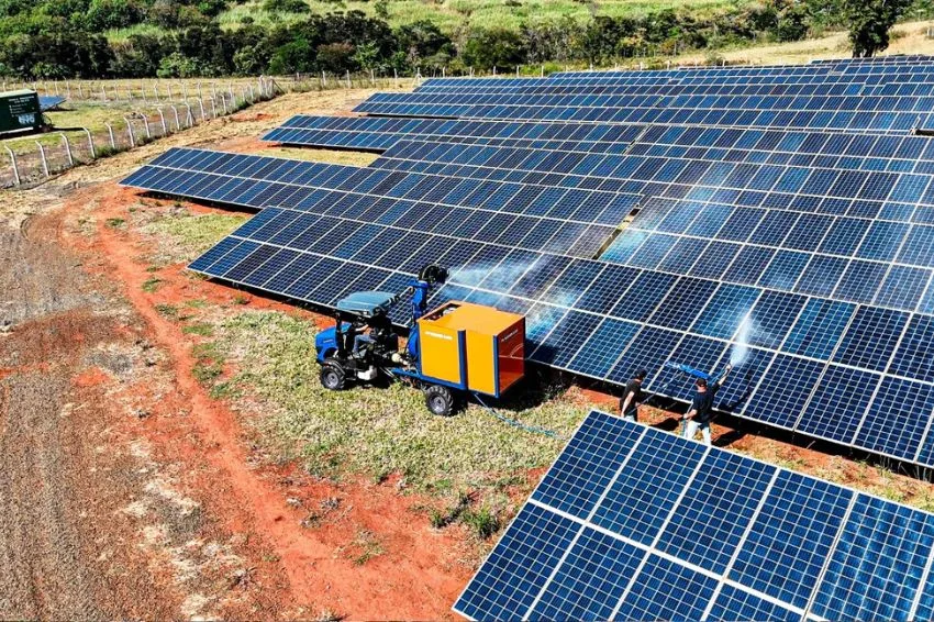 Manutenção preventiva em usinas solares: limpeza, termografia e curva IV em foco