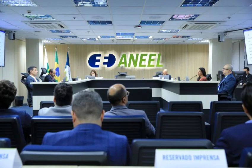 Canal Solar -ANEEL aprova edital de leilão para contratação de energia de fontes hidrelétricas