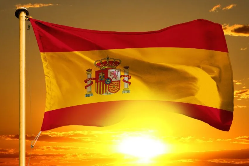 Canal Solar - Espanha investirá quase meio bilhão de euros na produção de energias renováveis