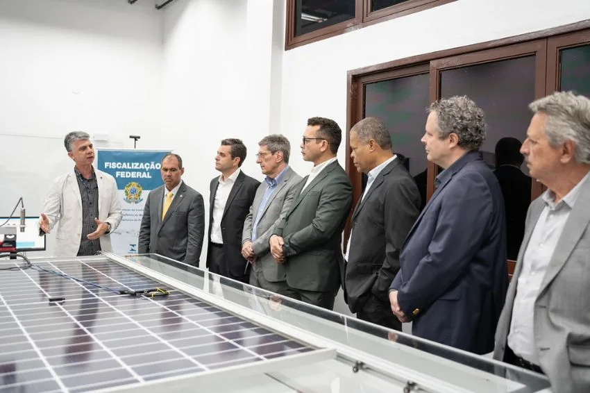 Canal Solar - Inmetro inaugura laboratório para testes e certificação de painéis solares