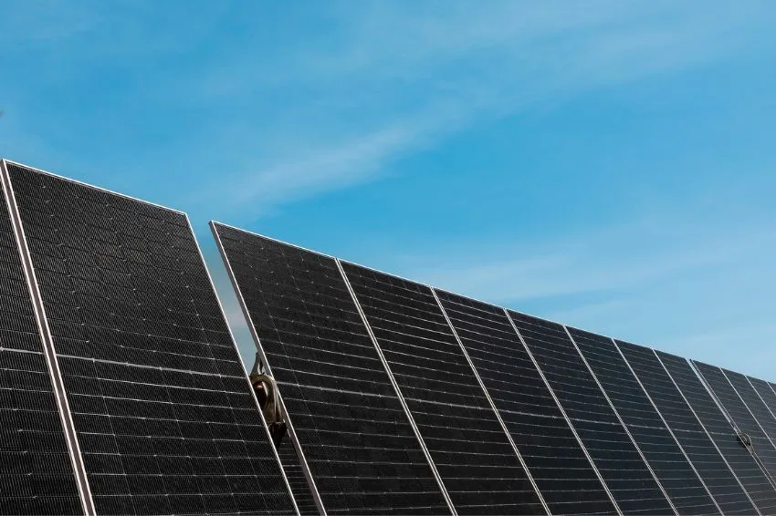 BNDES aprova financiamento de R$ 1 bilhão para complexo solar da Atlas em Minas Gerais