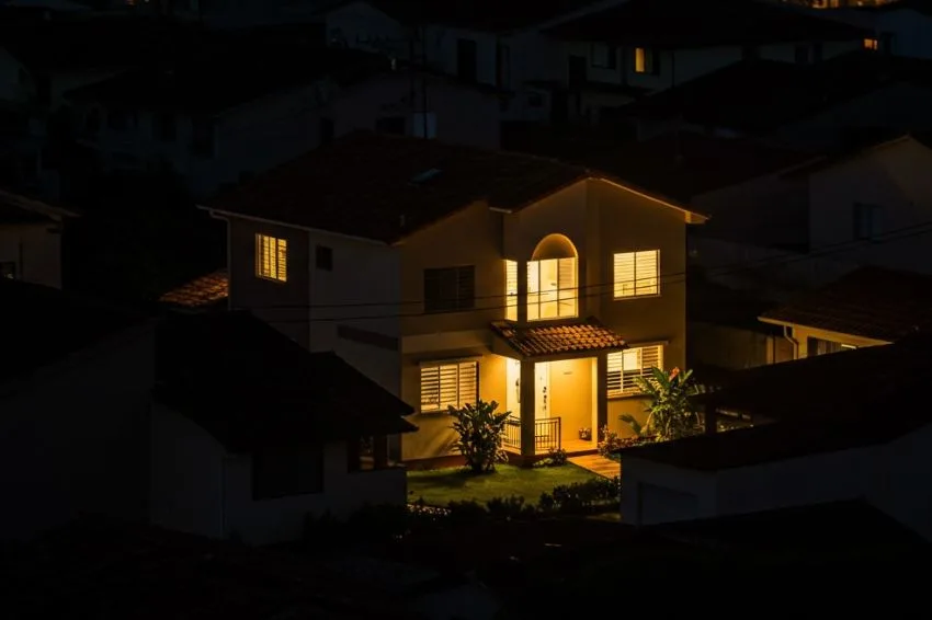 Por quanto tempo uma bateria pode manter uma casa funcionando?