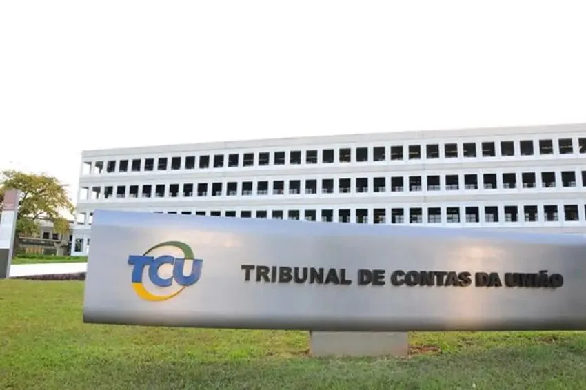 Canal-Solar - INEL aciona TCU contra renovação de concessão de distribuidoras inadimplentes 