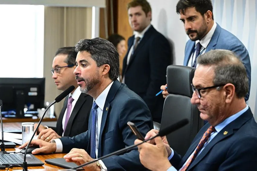 Canal Solar - Sabatina com indicados para assumir ANEEL é adiada