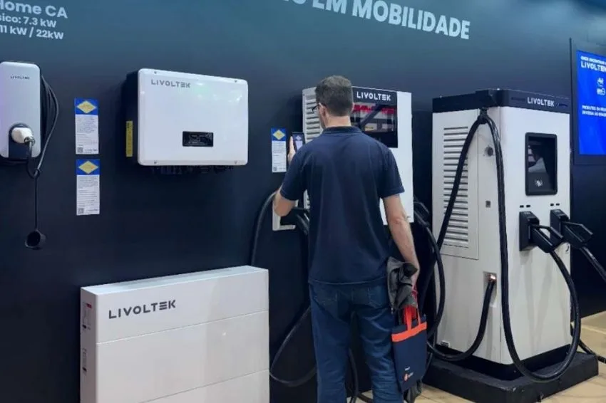 Canal Solar Livoltek amplia portfólio com lançamento de BESS e inversores híbridos