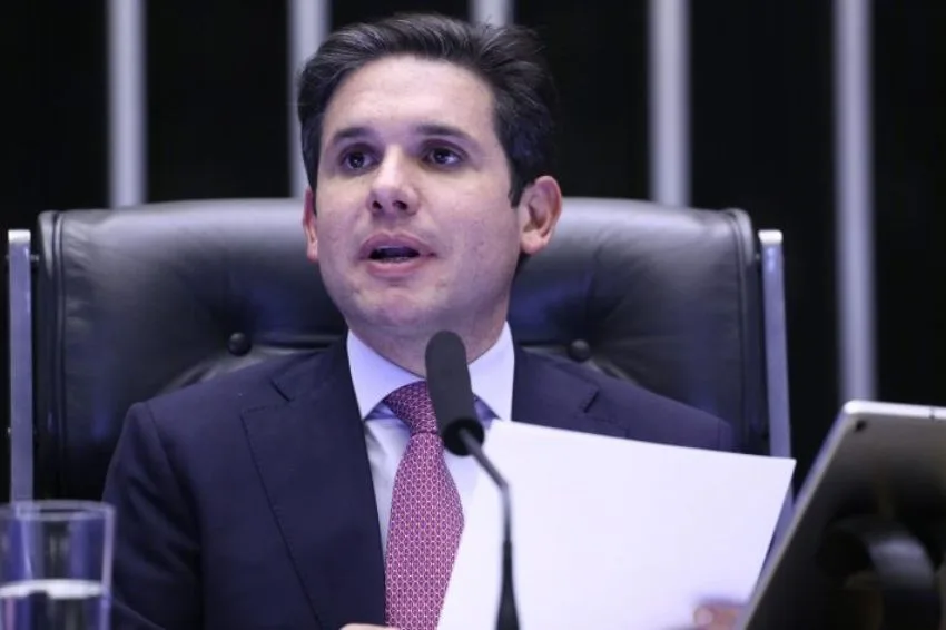 Canal Solar - Presidente da Câmara defende avanço de marcos legais para as renováveis