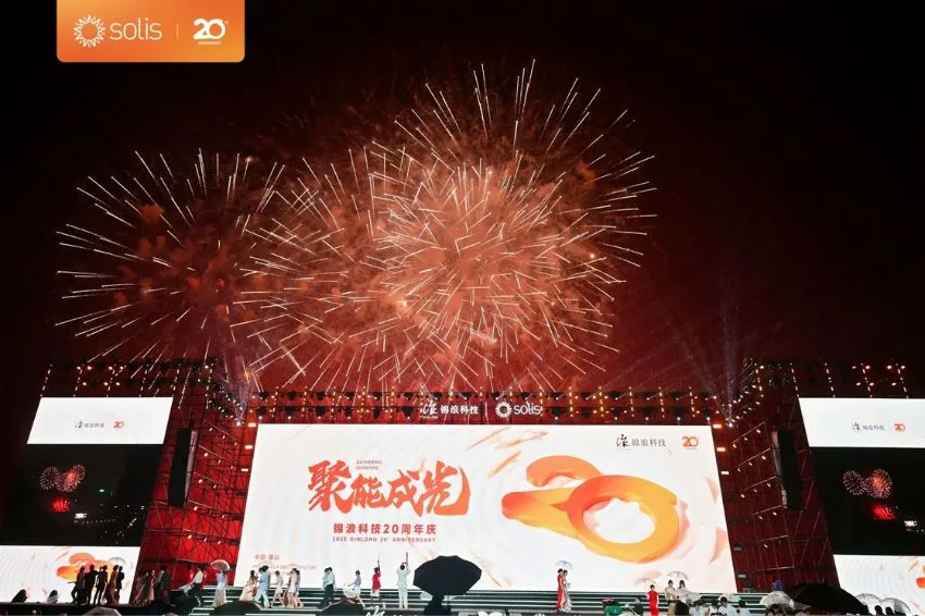 Solis celebra 20 anos de atuação com evento especial na China