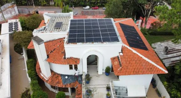 House with elevator ensures uninterrupted power with hybrid solar system