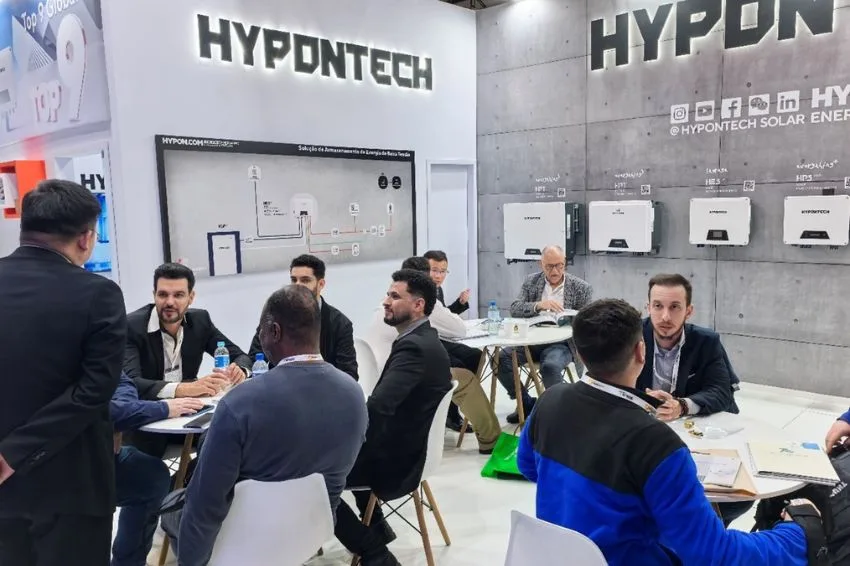 Hypontech lança novidades em inversores e armazenamento na Intersolar
