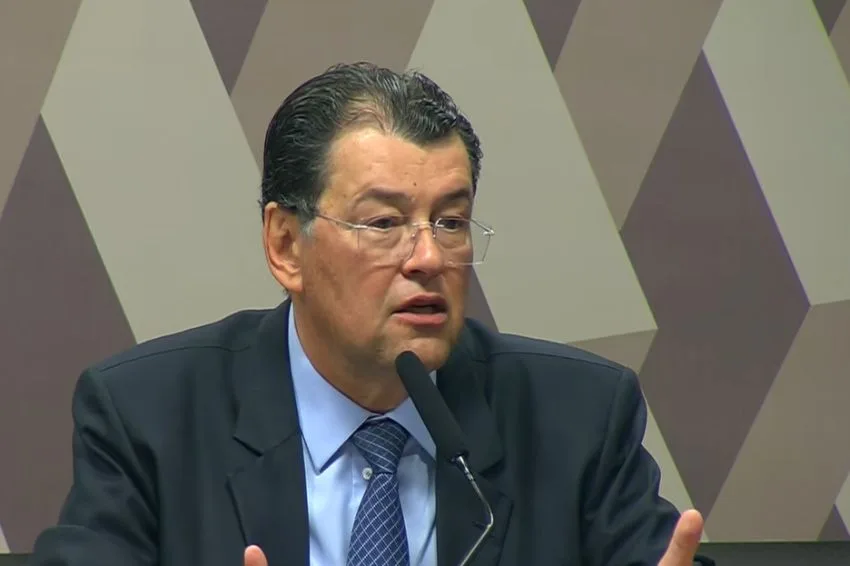 Braga afirma que MP 1.304 não terá cobrança de R$ 20 por 100 kWh na microgeração junto à carga