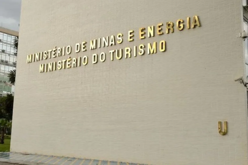 MME demands investigation by CGU into Aneel's delays in the CCEE process