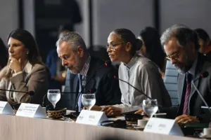 Canal Solar - Ministra pede reequilíbrio fósseis concentram 82% dos subsídios enquanto renováveis só 18%