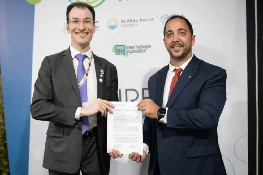 ABSOLAR E APSE selam colaboração no desenvolvimento da energia solar