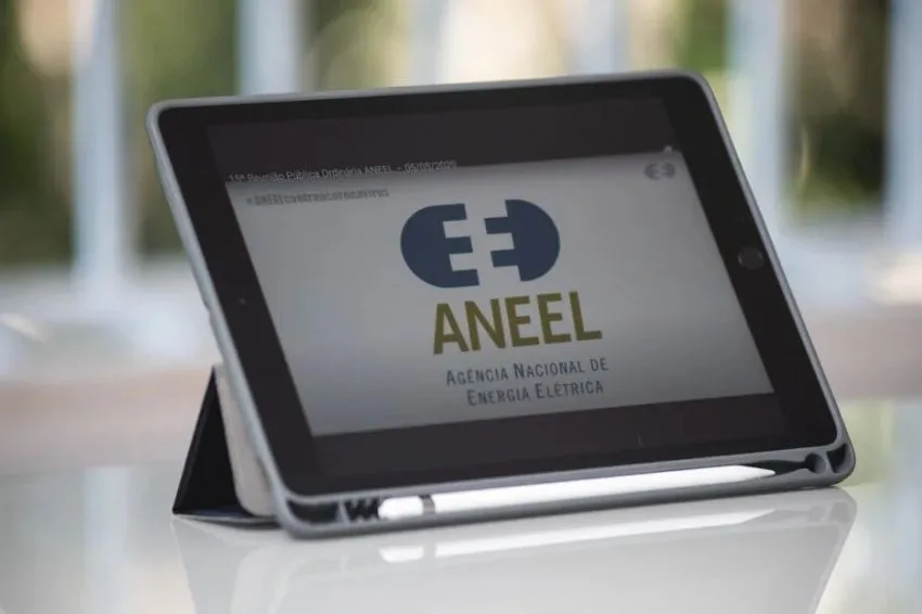 Canal Solar - Brasil pode atingir produção recorde de petróleo e gás até 2035, revela MME