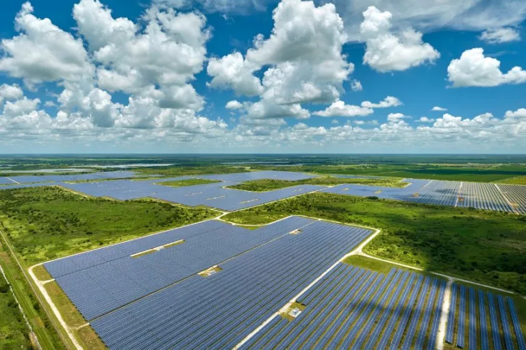 Canal Solar - Brasil ultrapassa 20 GW de capacidade instalada em grandes usinas solares