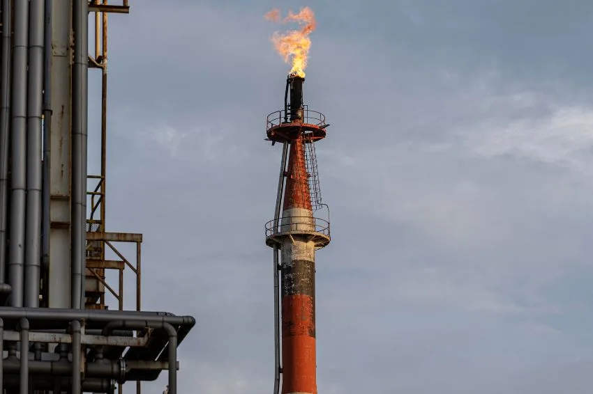 União Europeia decide acabar com importações de gás russo até 2028