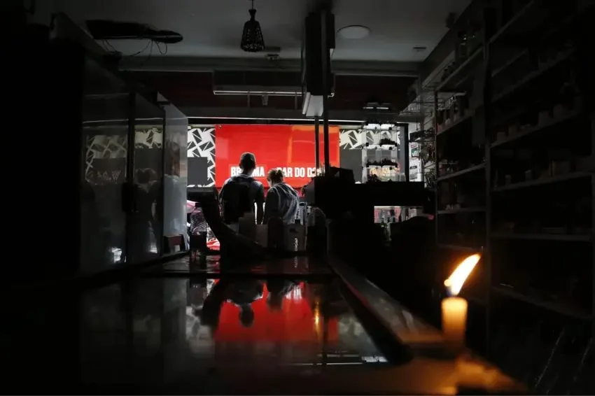 Canal Solar - Temporal volta a causar falta de energia em São Paulo