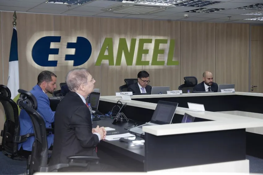 ANEEL suspende por 90 dias ressarcimentos por cortes de geração