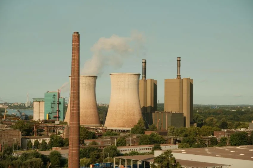 Canal Solar - Termelétricas sustentam o SIN, mas ampliam o dilema da transição energética