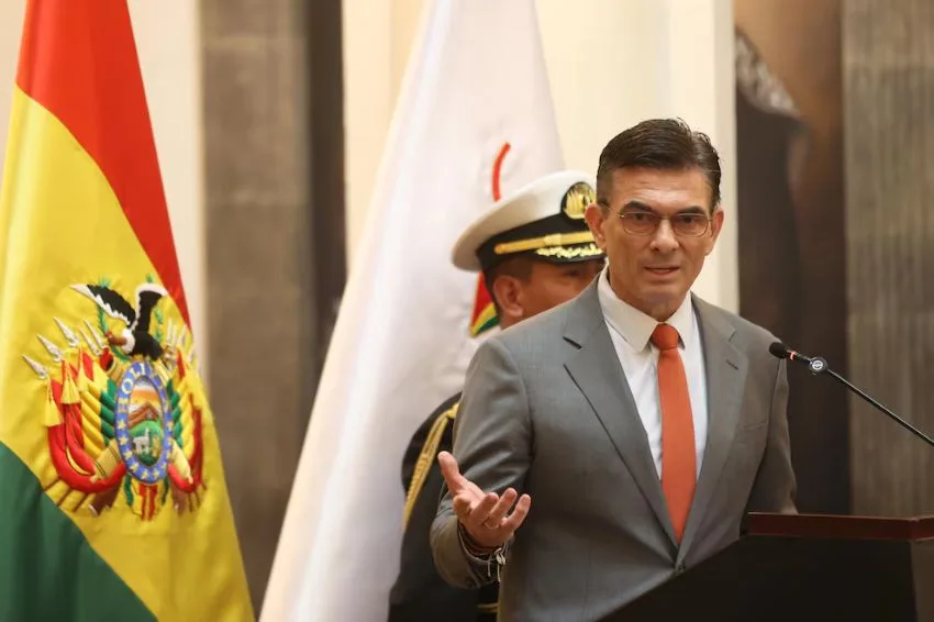 Bolívia propõe cooperação energética milionária com Brasil e Chile