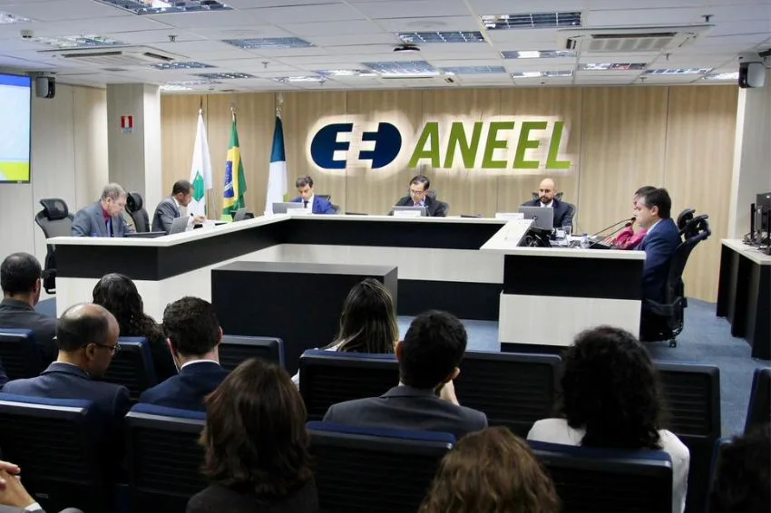 Canal Solar - Cassação da Enel SP ANEEL adia discussões após voto por caducidade e divergência entre diretores