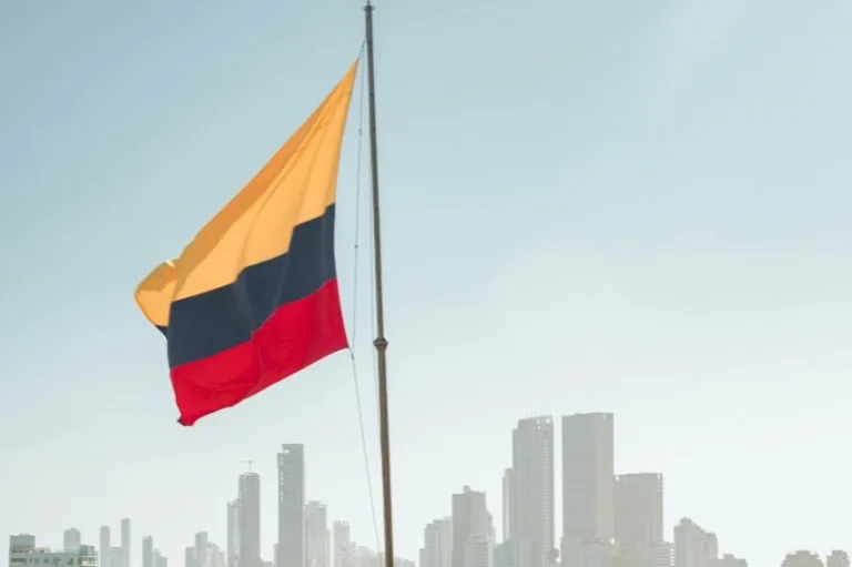 Como funciona o setor elétrico da Colômbia?