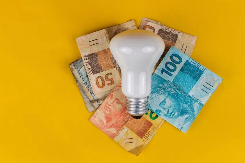 Isenção da conta de luz já alcança 4,1 milhões de famílias e deve chegar a 7 milhões