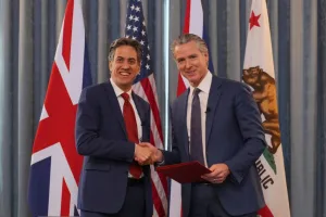 Reino Unido e Califórnia firmam acordo de energia limpa