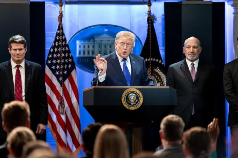 Nova tarifa de Trump em importações afeta setor solar global