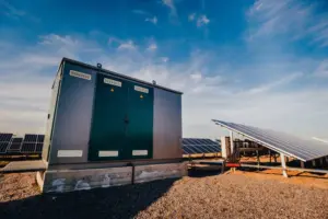 A Influência da Eficiência de na viabilidade econômica de sistemas de armazenamento de energia