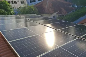 Ampliação à revelia em sistemas solares: o que diz a regulação e como se defender