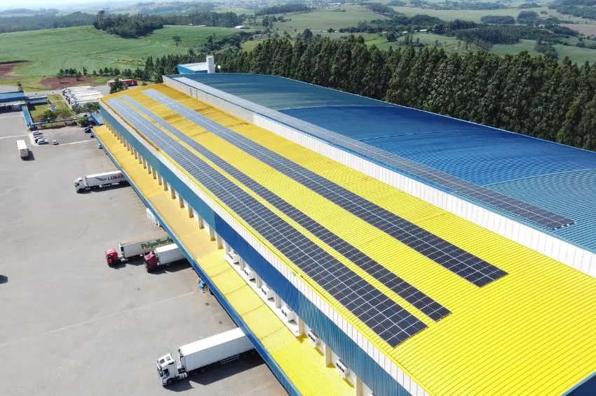 Conte Solar implementa usina solar em grid zero para empresa do setor frigorífico