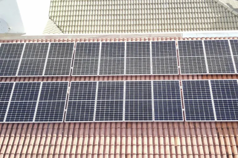 Canal Solar - Fim do incentivo chinês se aproxima e kits solares subirão ainda mais de preço