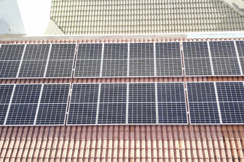 Canal Solar - Fim do incentivo chinês se aproxima e kits solares subirão ainda mais de preço