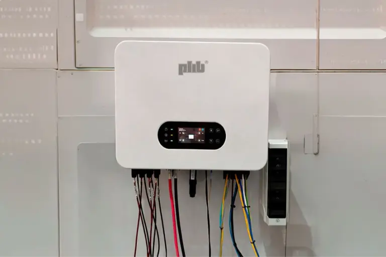 Inversor híbrido multi-rede: flexibilidade elétrica para a diversidade de redes no Brasil