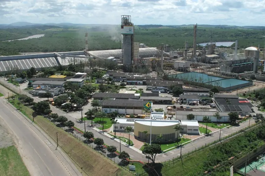 Canal Solar - Apagões em Sergipe deixam 170 mil sem energia; fábrica da Petrobras registra prejuízo milionário