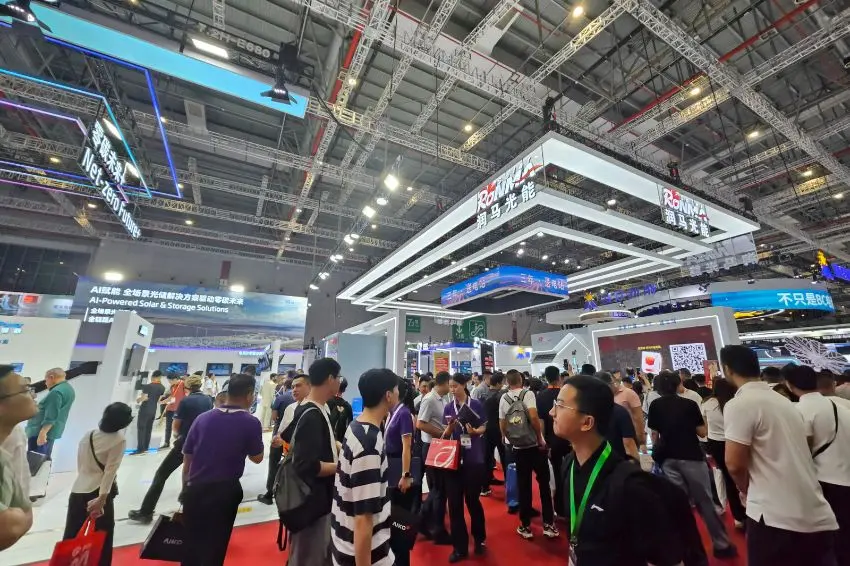 Canal Solar - Campanha da Ronma Solar premia integradores brasileiros com imersão tecnológica na China