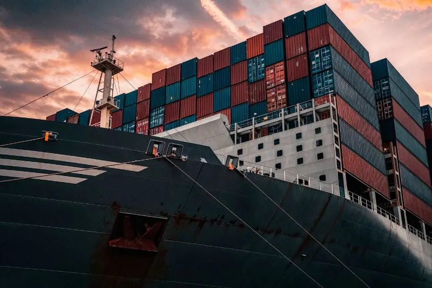 Canal Solar - Chega ao fim incentivo chinês para módulos e baterias