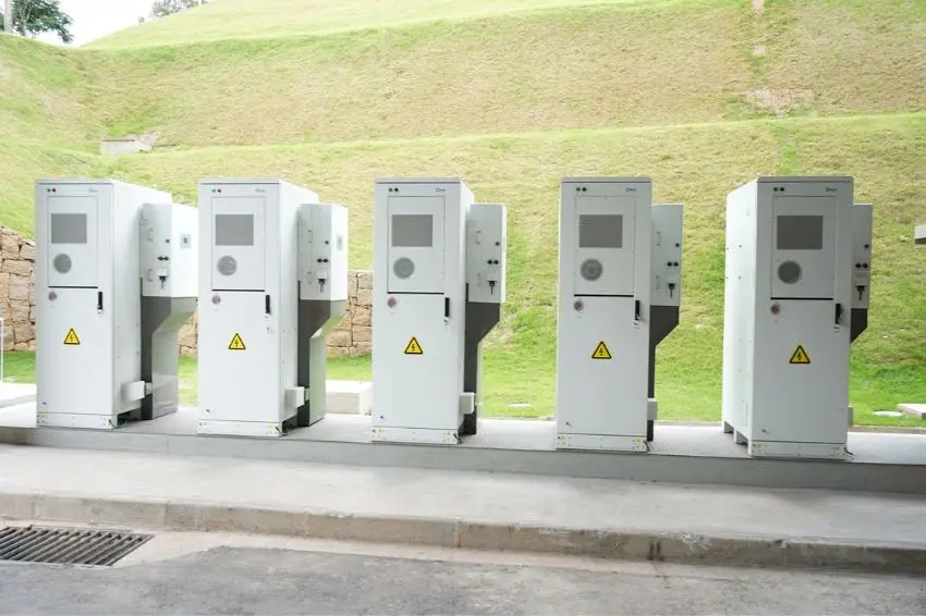 Entenda na prática como dimensionar sistemas híbridos com bateria