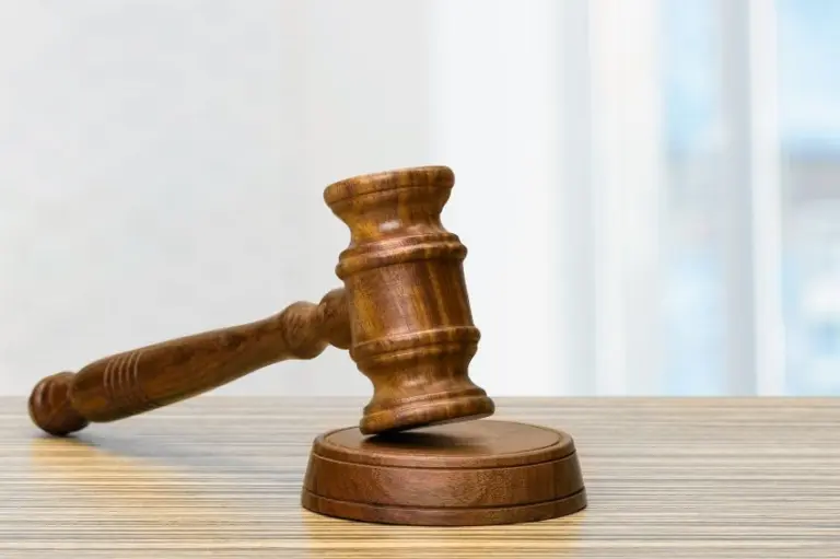 Justiça afasta cobrança de ICMS sobre microgeração solar no Mato Grosso