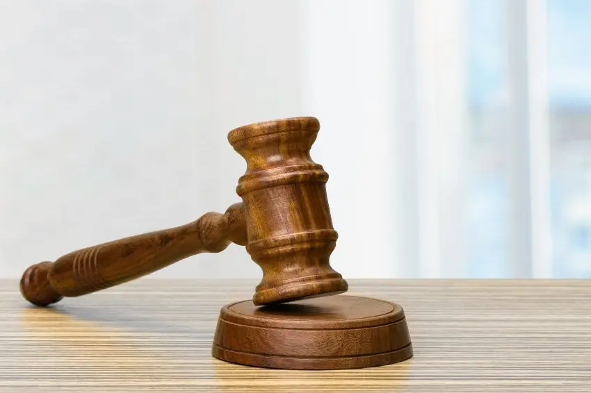 Justiça afasta cobrança de ICMS sobre microgeração solar no Mato Grosso