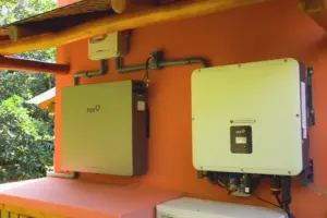 Canal Solar - Projetos de energia solar com baterias crescem 400% no Brasil