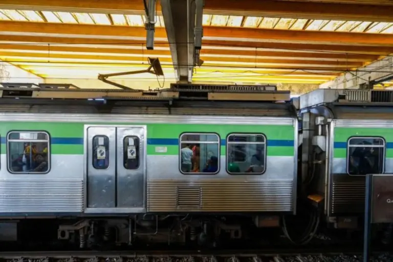 Canal Energía solar: Un apagón en una subestación provoca un apagón en varios barrios y paraliza el metro de Recife.