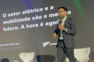Solar, baterias e infraestrutura de recarga: a combinação que deve redefinir o setor energético