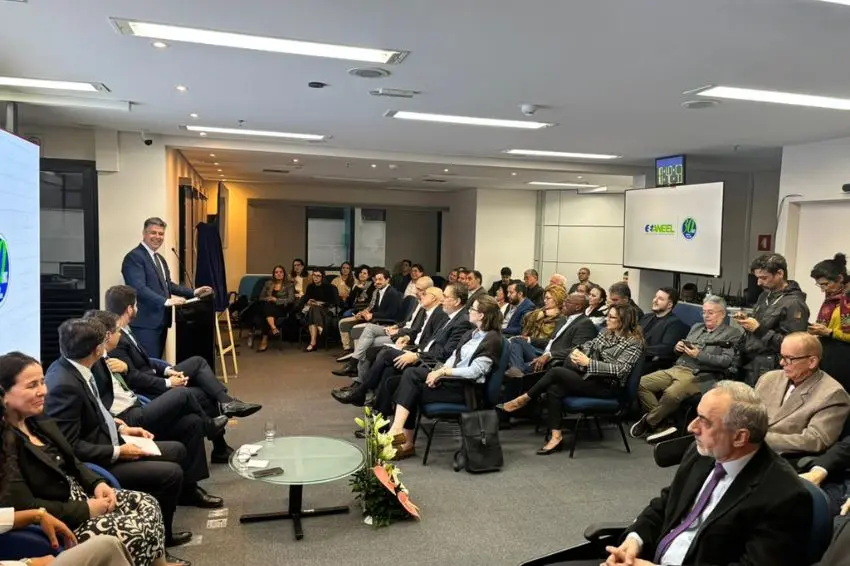 Canal Solar - ANEEL inaugura sua primeira gerência regional de fiscalização