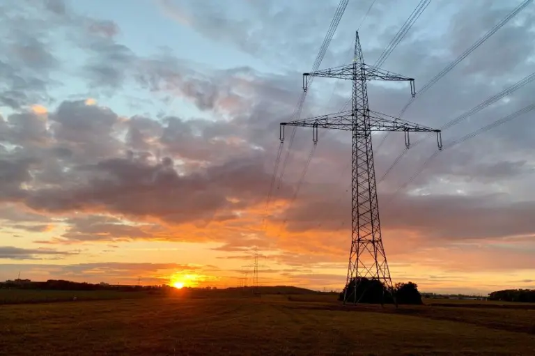 Canal Solar - Abrate reage à decisão da Justiça que altera indenizações bilionárias do setor elétrico