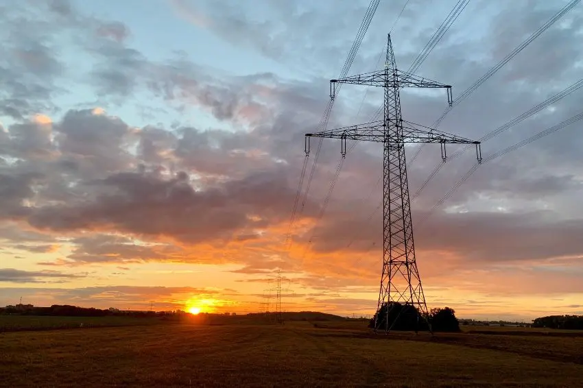 Canal Solar - Abrate reage à decisão da Justiça que altera indenizações bilionárias do setor elétrico