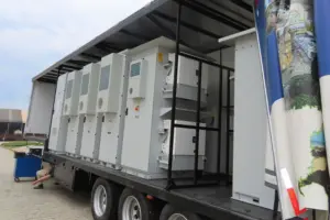 Celesc e UFSC criam sistema móvel com baterias recicladas para combater quedas de energia