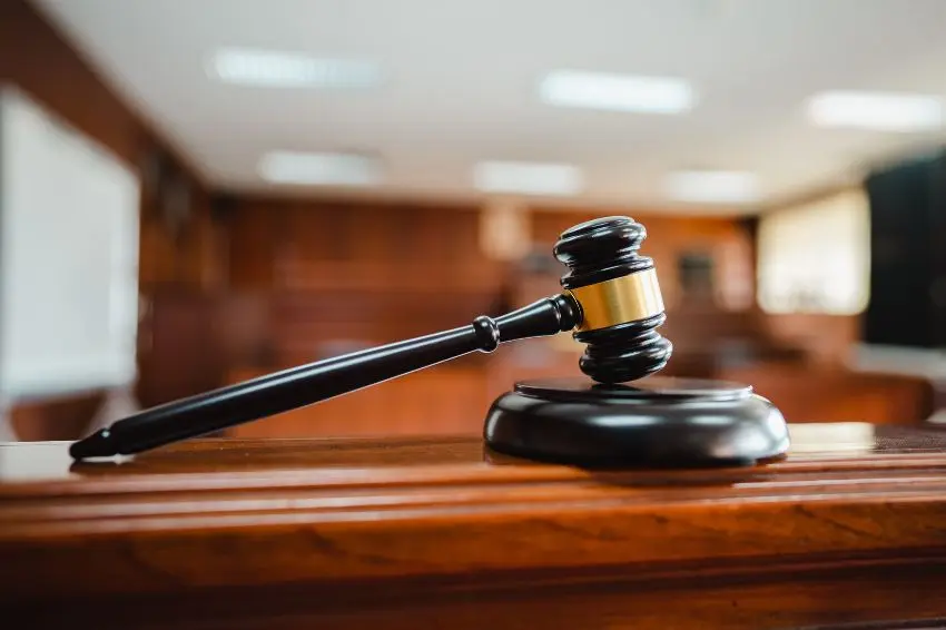 Canal Solar - Justiça do Paraná aceita recuperação judicial bilionária da Tradener